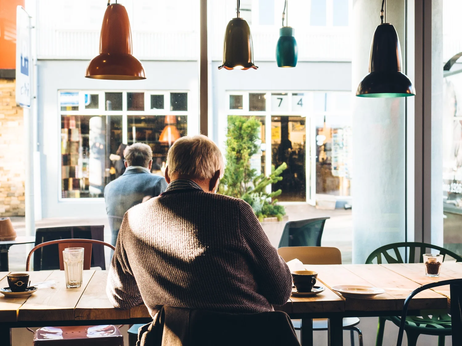 Cash Flow and the Optimal Volatility of a Retirement Distribution Portfolio